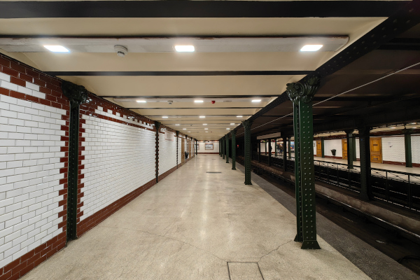 Budapest, M1 metró, Vörösmarty tér, bélyegkép