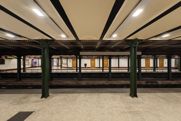 Budapest, M1 metró, Vörösmarty tér, bélyegkép