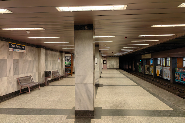 Budapest, M1 metró, Deák Ferenc tér, bélyegkép