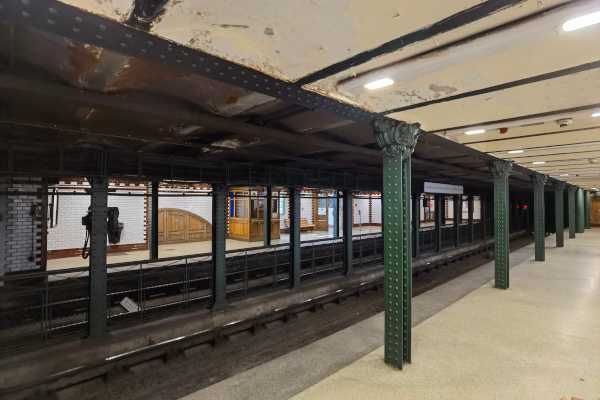 Budapest, M1 metró, Bajza utca, bélyegkép