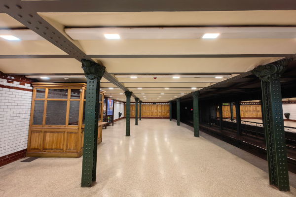 Budapest, M1 metró, Hősök tere, bélyegkép