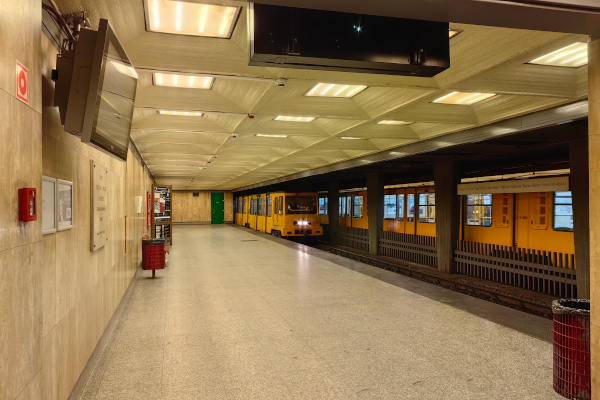 Budapest, M1 metró, Mexikói út, bélyegkép