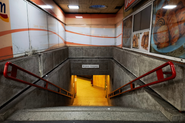 Budapest, M1 metró, Mexikói út, bélyegkép