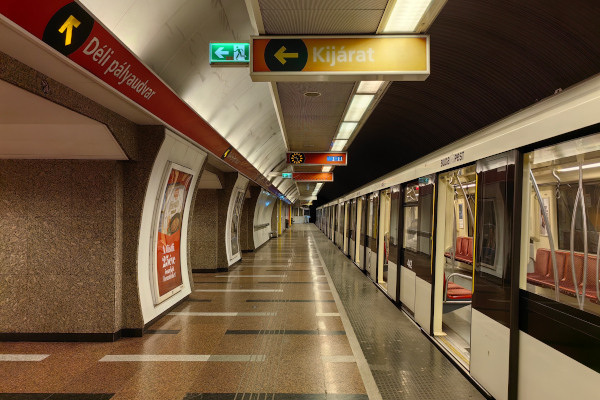 Budapest, M2 metró, Déli pályaudvar, bélyegkép