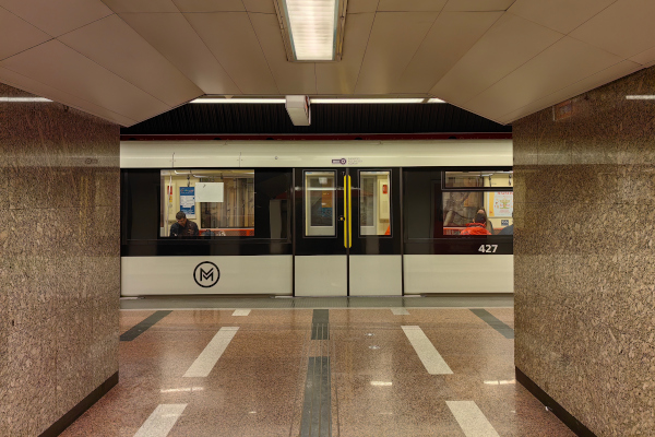 Budapest, M2 metró, Déli pályaudvar, bélyegkép