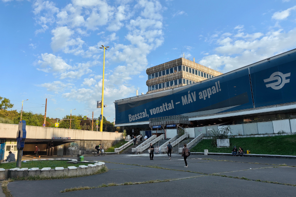 Budapest, M2 metró, Déli pályaudvar, bélyegkép