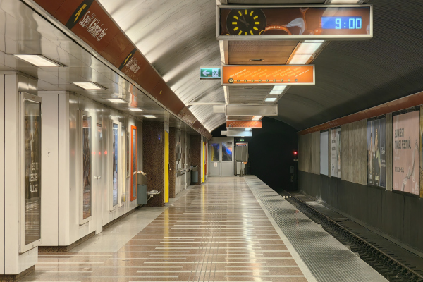Budapest, M2 metró, Széll Kálmán tér, bélyegkép