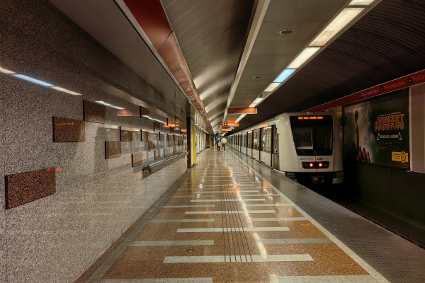 Budapest, M2 metró, Széll Kálmán tér, bélyegkép