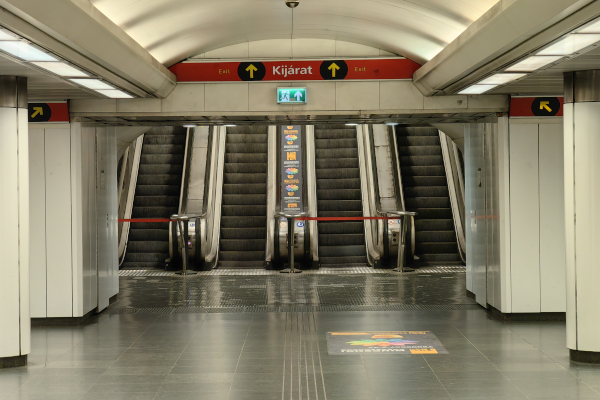 Budapest, M2 metró, Batthyány tér, bélyegkép