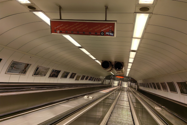 Budapest, M2 metró, Batthyány tér, bélyegkép