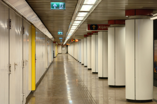 Budapest, M2 metró, Kossuth Lajos tér, bélyegkép