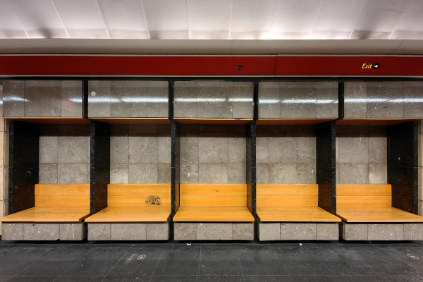 Budapest, M2 metró, Deák Ferenc tér, bélyegkép