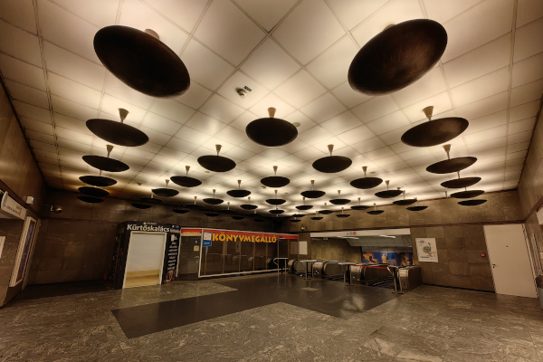 Budapest, M2 metró, Deák Ferenc tér, bélyegkép