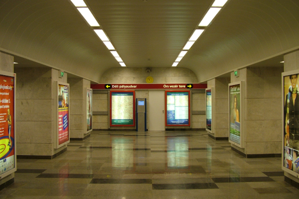 Budapest, M2 metró, Astoria, bélyegkép