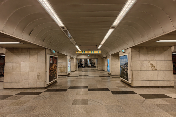 Budapest, M2 metró, Astoria, bélyegkép