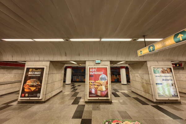 Budapest, M2 metró, Astoria, bélyegkép