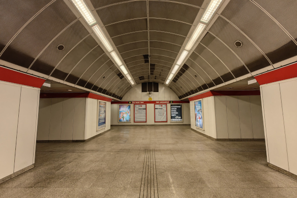 Budapest, M2 metró, Blaha Lujza tér, bélyegkép