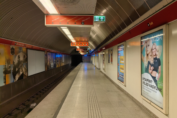 Budapest, M2 metró, Blaha Lujza tér, bélyegkép