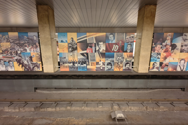 Budapest, M2 metró, Puskás Ferenc stadion, bélyegkép