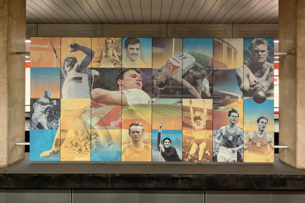 Budapest, M2 metró, Puskás Ferenc stadion, bélyegkép