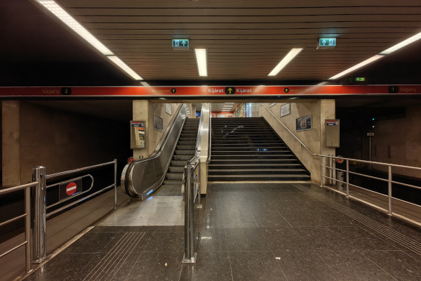 Budapest, M2 metró, Puskás Ferenc stadion, bélyegkép