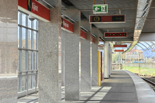 Budapest, M2 metró, Pillangó utca, bélyegkép