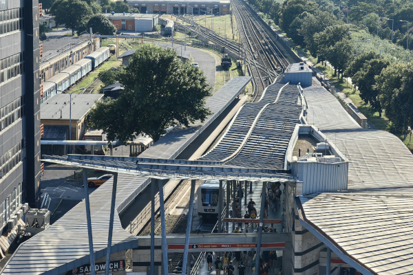 Budapest, M2 metró, Örs vezér tere, bélyegkép