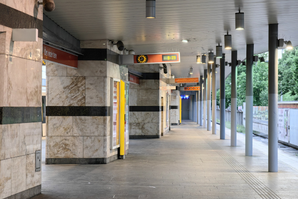 Budapest, M2 metró, Örs vezér tere, bélyegkép