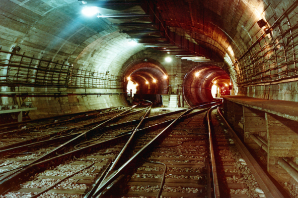 Budapest, M2 metró, Déli pályaudvar, kihúzó, bélyegkép