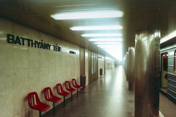 Budapest, M2 metró, Batthány tér, bélyegkép