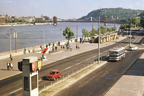 Budapest, M2 metró, Batthány tér, bélyegkép