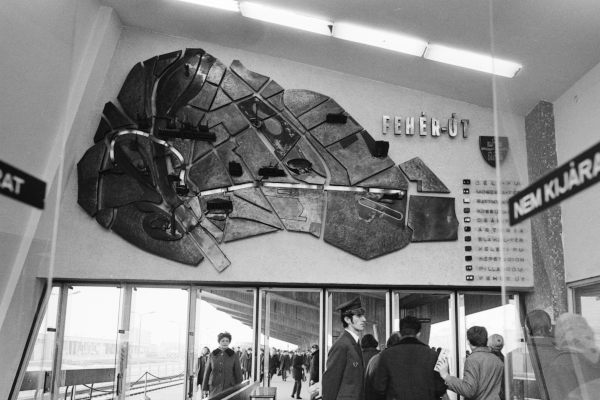 Budapest, M2 metró, Örs vezér tere, bélyegkép