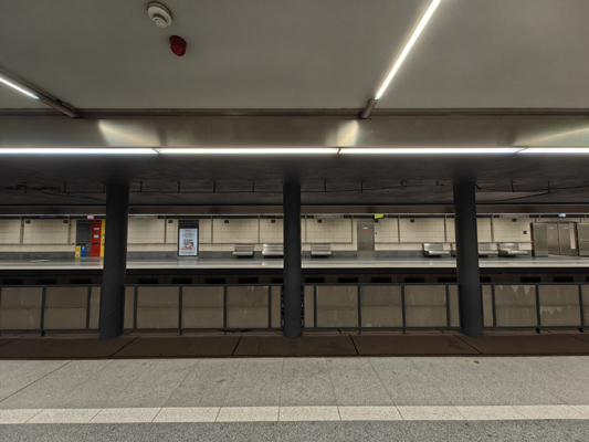 Budapest, M3 metró, Újpest-központ, bélyegkép