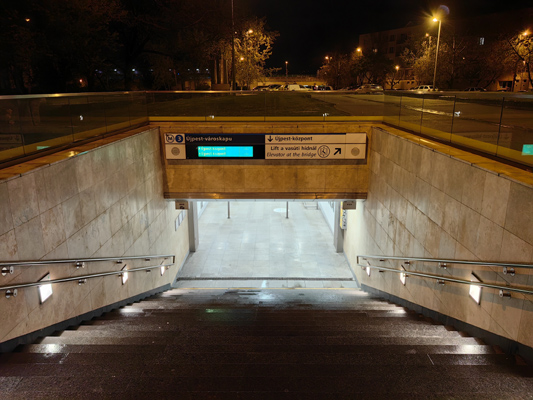 Budapest, M3 metró, Újpest-városkapu, bélyegkép