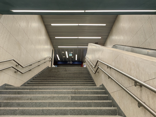 Budapest, M3 metró, Gyöngyösi utca, bélyegkép