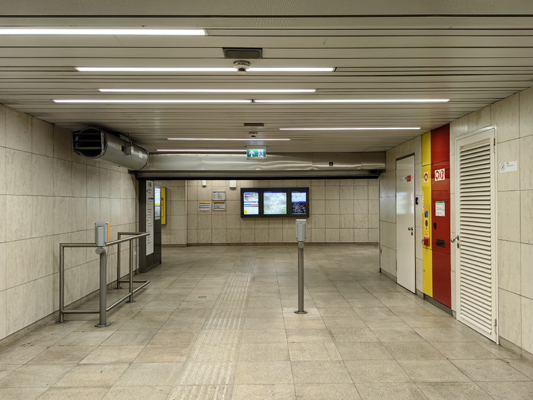 Budapest, M3 metró, Forgách utca, bélyegkép