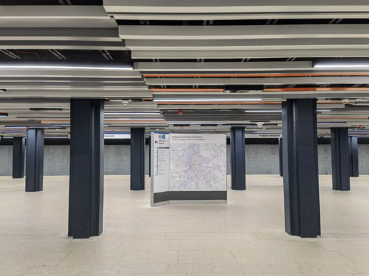 Budapest, M3 metró, Nyugati pályaudvar, bélyegkép