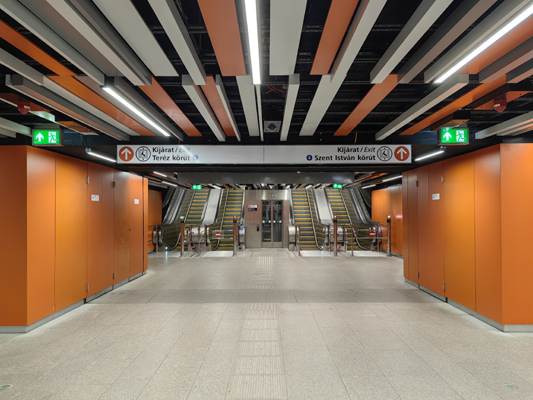 Budapest, M3 metró, Nyugati pályaudvar, bélyegkép