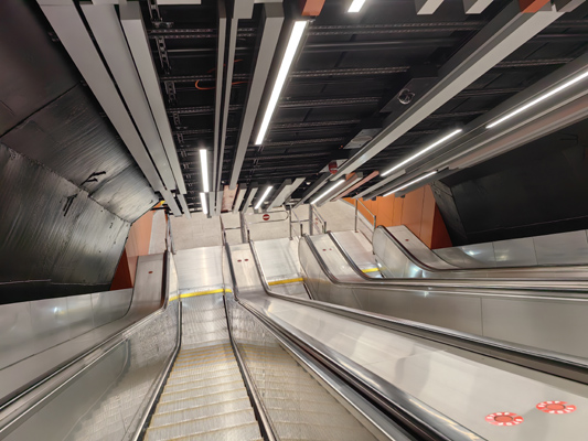 Budapest, M3 metró, Nyugati pályaudvar, bélyegkép