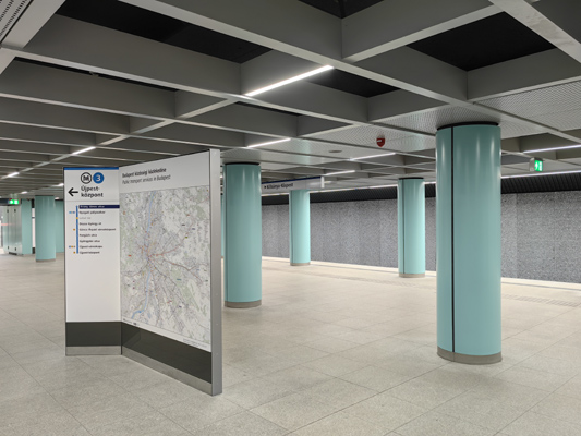 Budapest, M3 metró, Arany János utca, bélyegkép