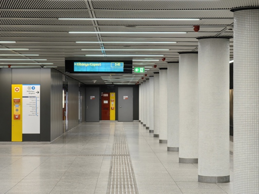 Budapest, M3 metró, Deák Ferenc tér, bélyegkép
