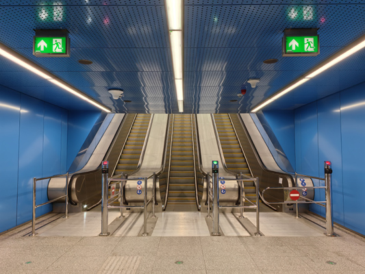 Budapest, M3 metró, Deák Ferenc tér, bélyegkép