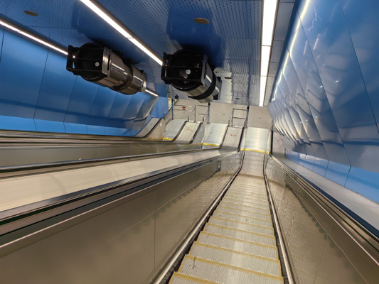 Budapest, M3 metró, Deák Ferenc tér, bélyegkép