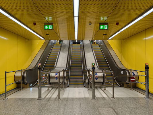 Budapest, M3 metró, Deák Ferenc tér, bélyegkép