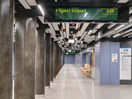 Budapest, M3 metró, Corvin-negyed, bélyegkép