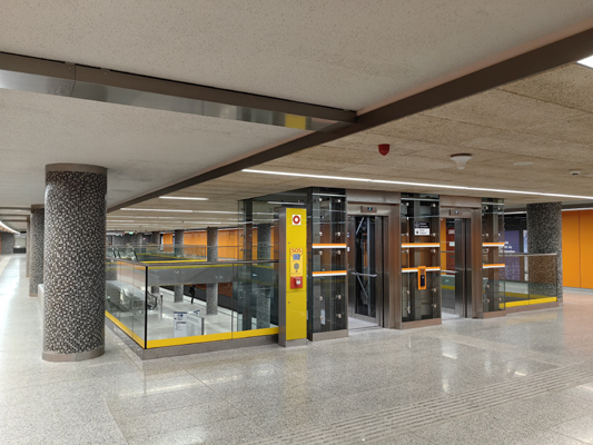 Budapest, M3 metró, Nagyvárad tér, bélyegkép