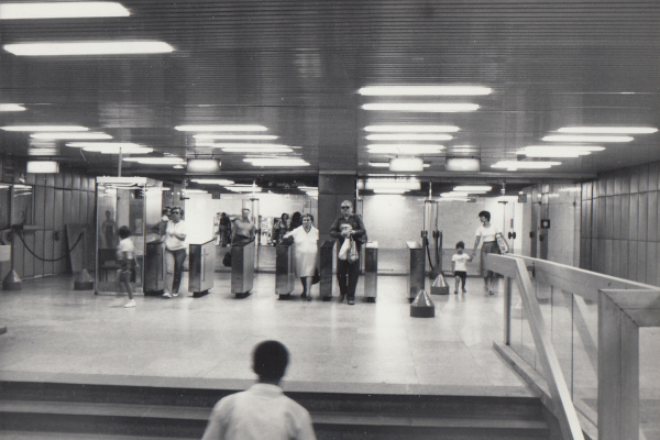 Budapest, M3 metró, Lehel tér, bélyegkép