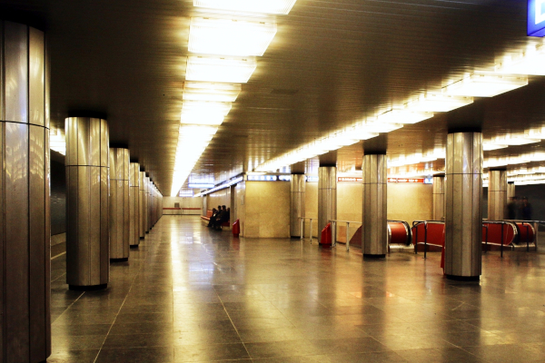 Budapest, M3 metró, Deák Ferenc tér, bélyegkép