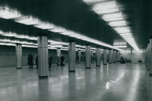 Budapest, M3 metró, Deák Ferenc tér, bélyegkép