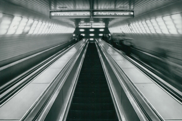Budapest, M3 metró, Deák Ferenc tér, bélyegkép